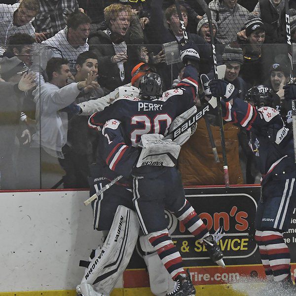 St. John's Prep, Pope Francis clash tonight to earn Super 8 title bidÂ